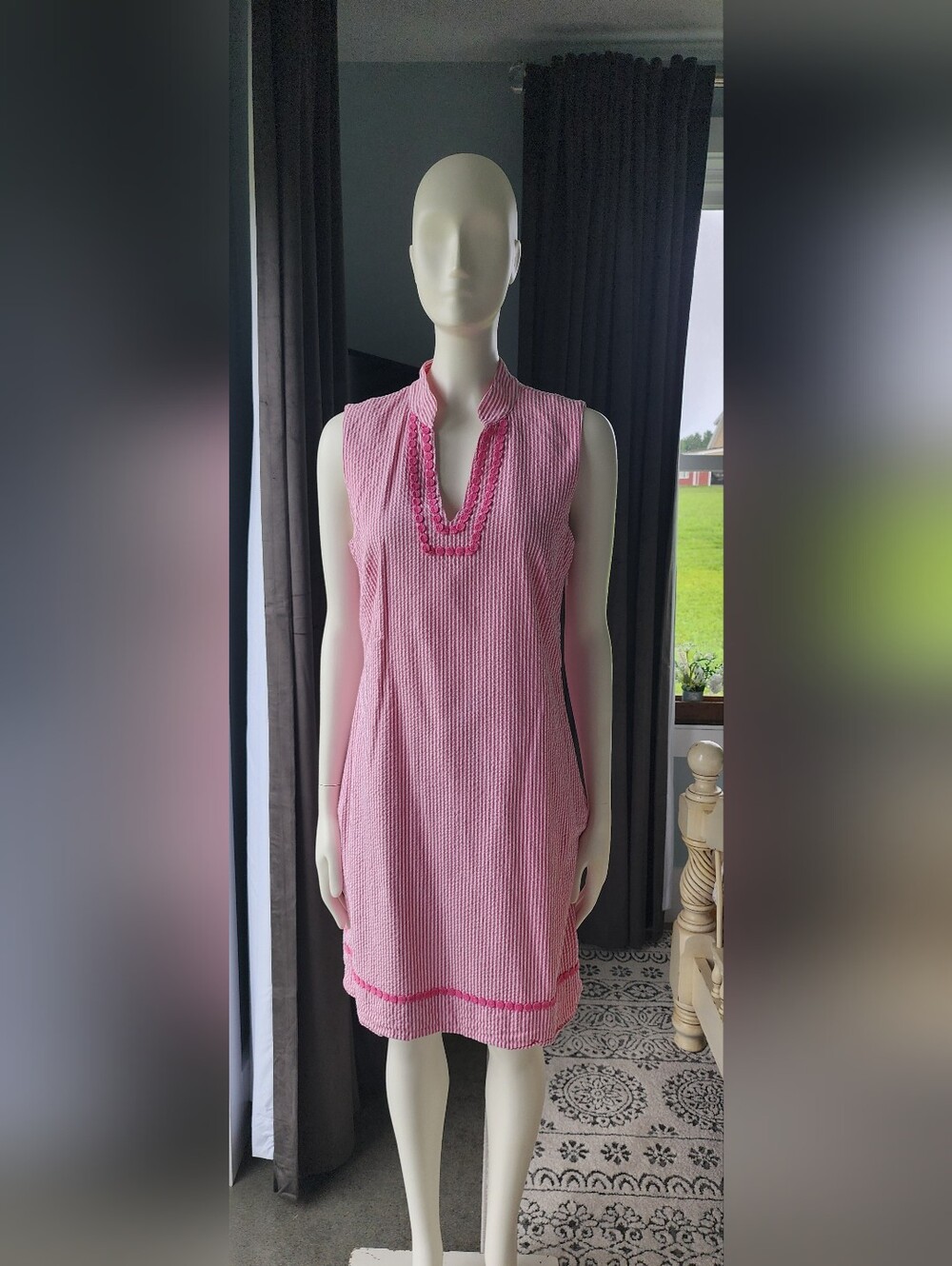 Vineyard vines Pink seersucker dress Sz 6